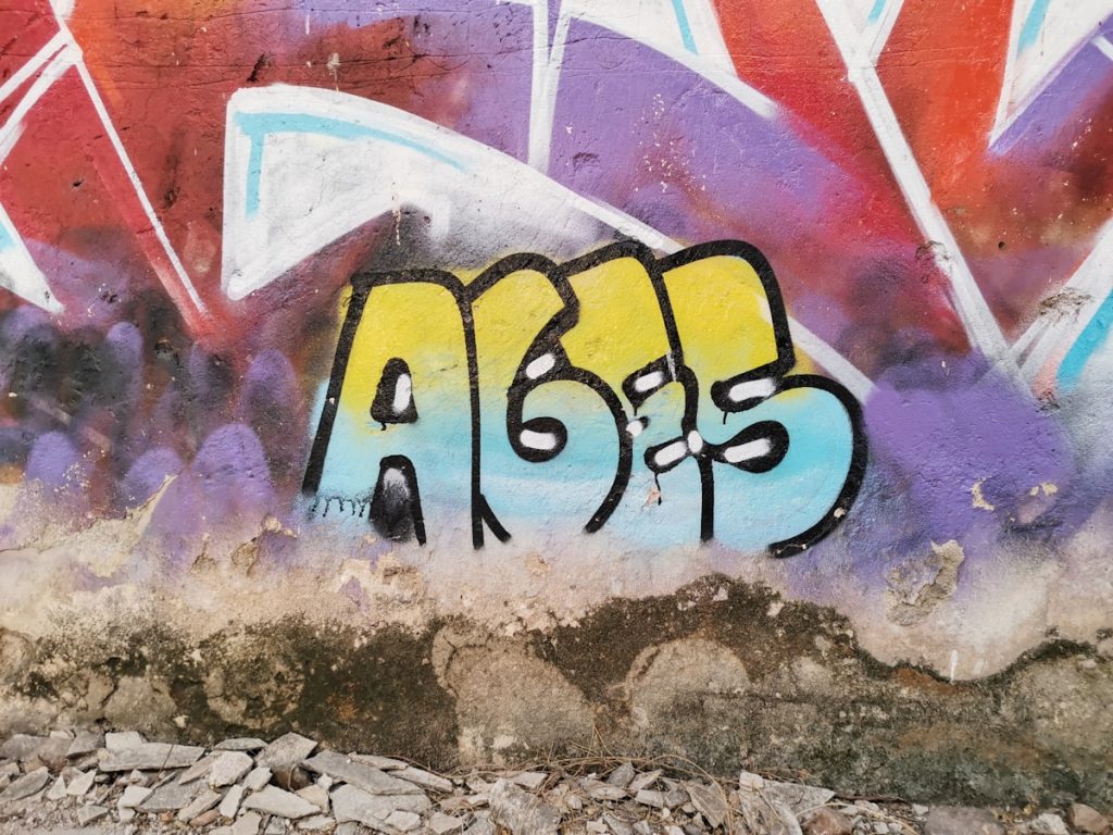 e10ea2c8 3908 4acc 86fb 5a83ce8a6625
